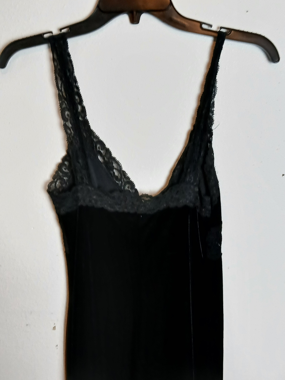 Vintage Betsey Johnson Black Velvet Lace Trim Slip Dress Black Label Small - Picture 4 of 5